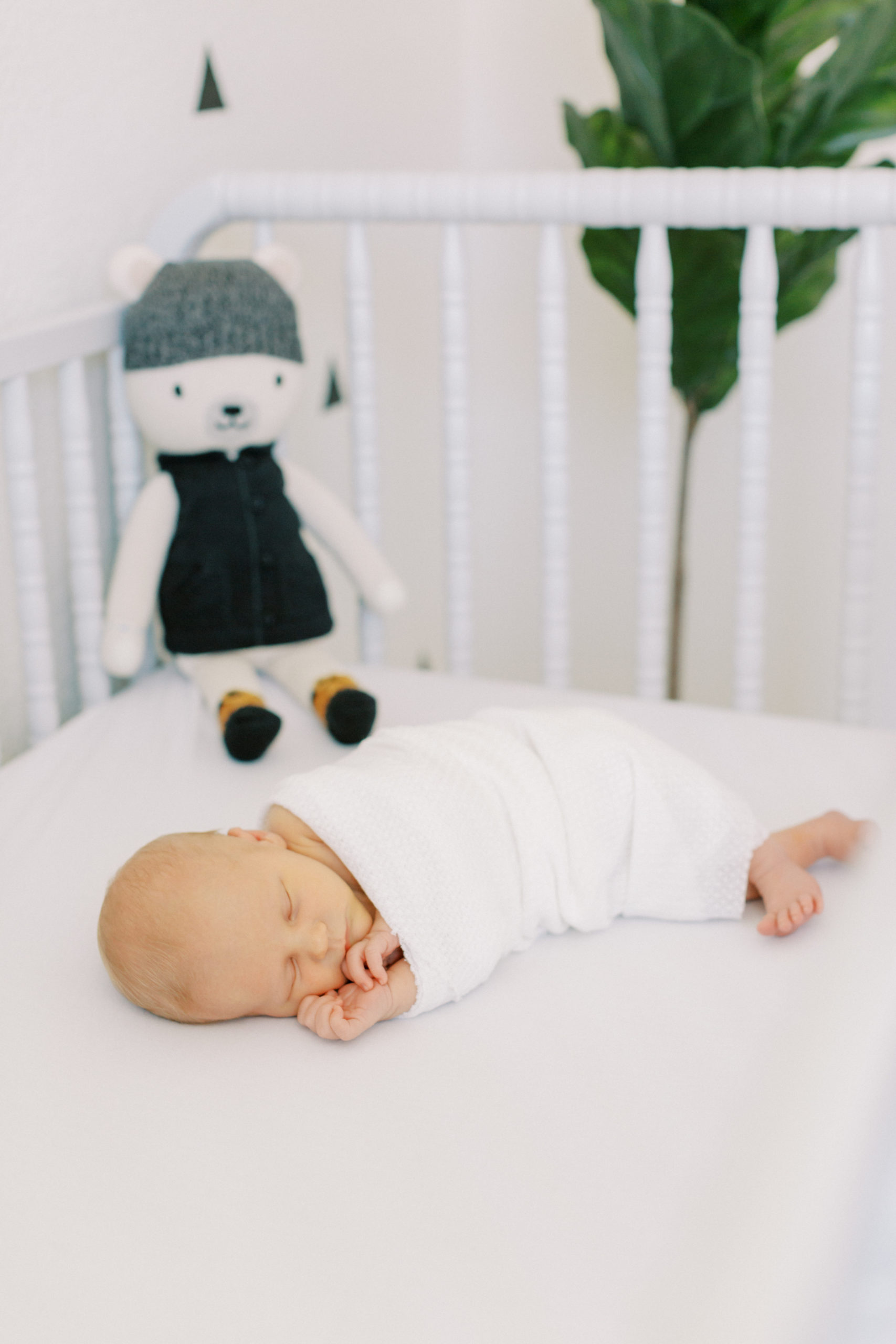 yuma-newborn-photographers-newborn-sleeping-crib-portrait