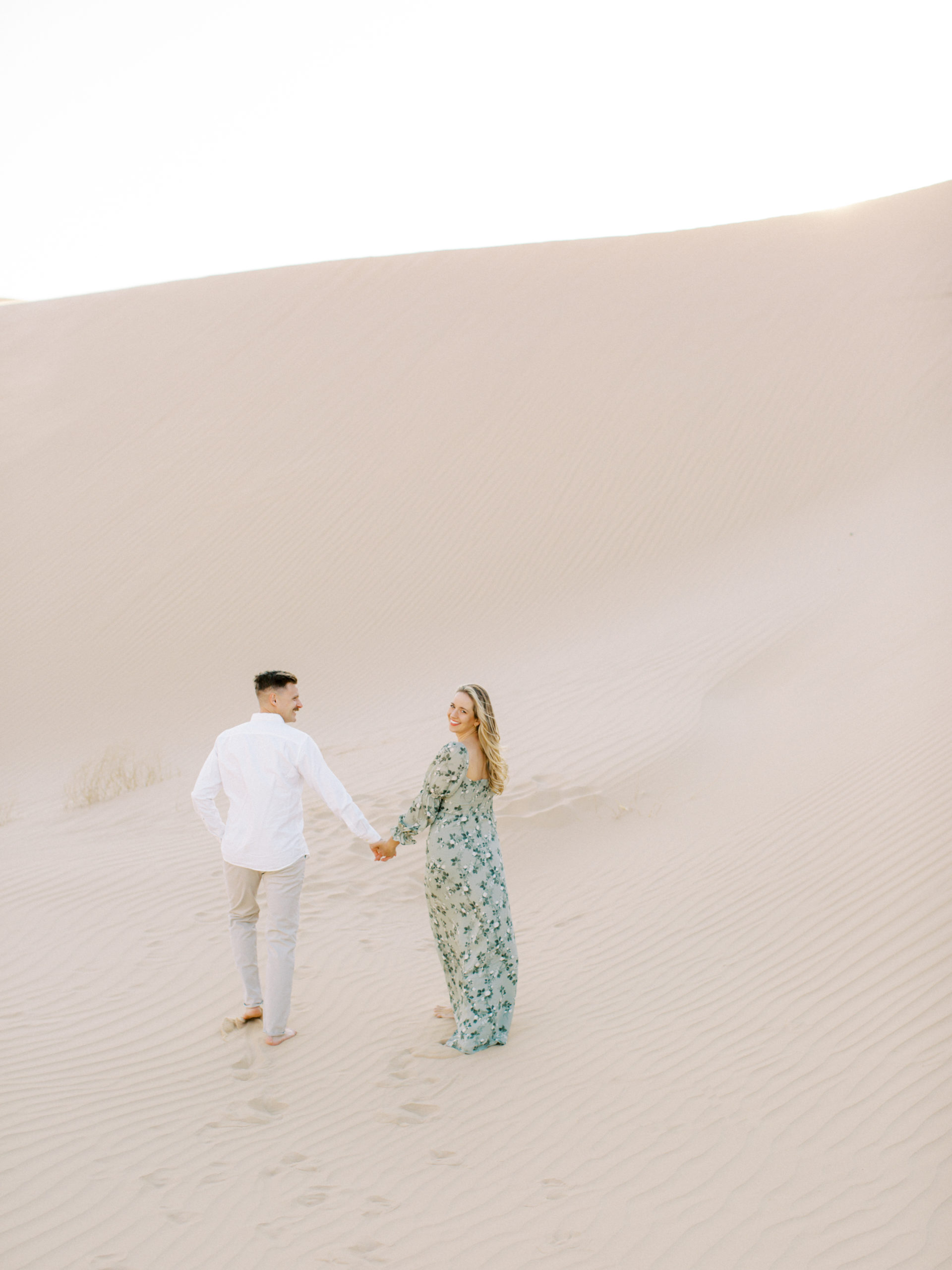 imperial-dunes-yuma-engagement-couple